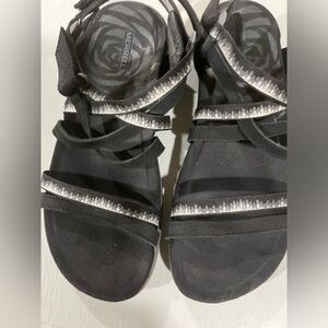 Merrell Terran 3 cush lattice sandal size 7